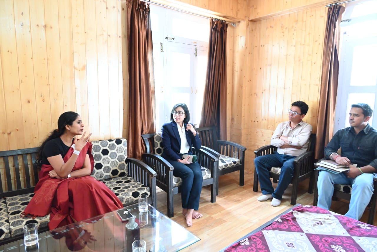 उपायुक्त किरण भड़ाना ने किया त्रिलोकीनाथ मंदिर का दौरा, सौंदर्यीकरण कार्यों की ली समीक्षा