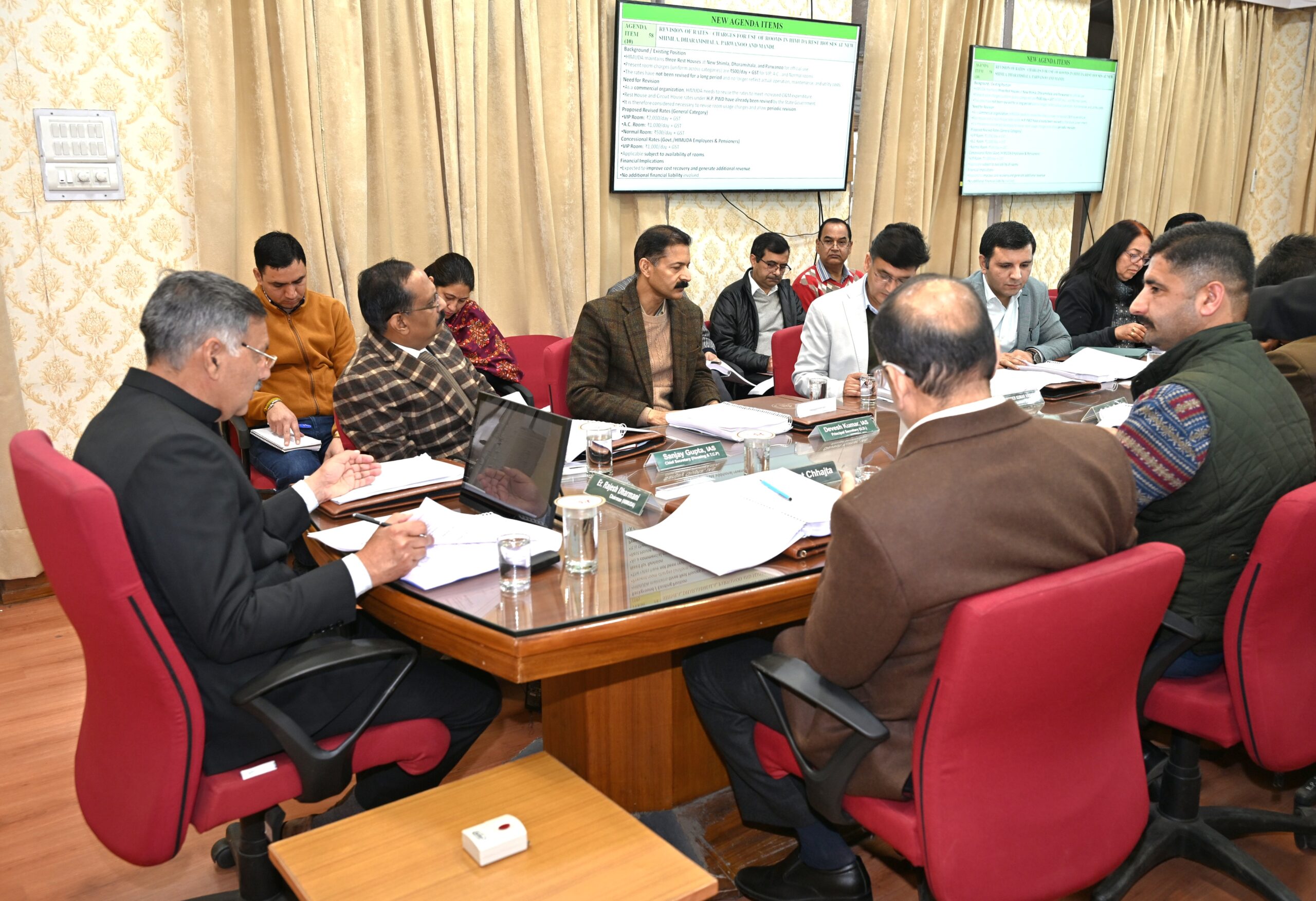 राजेश धर्माणी ने हिमुडा निदेशक मंडल की बैठक की अध्यक्षता की