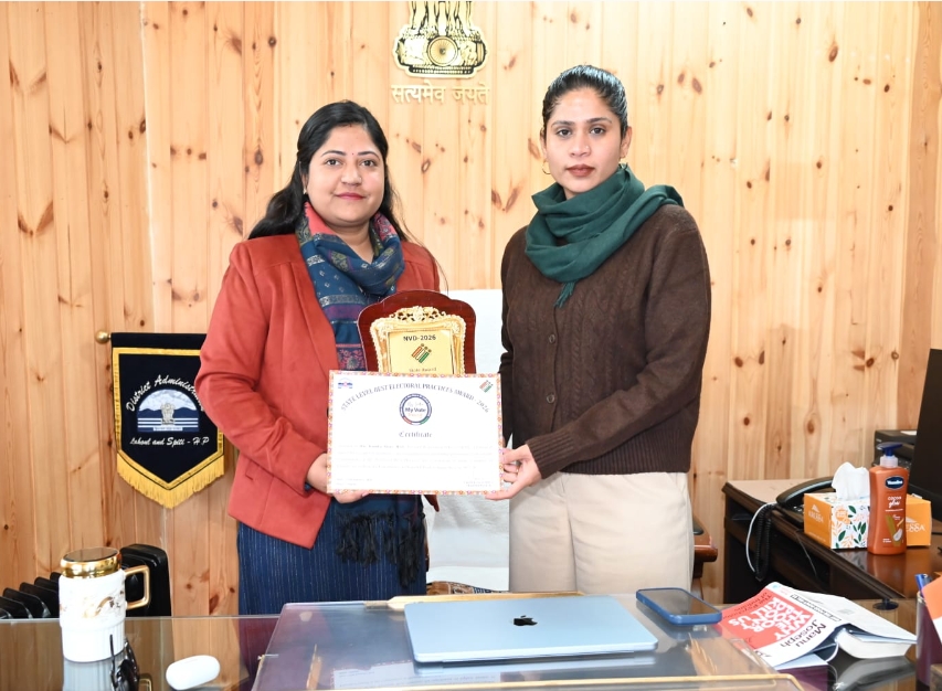 एसडीएम केलांग राज्य स्तरीय सर्वश्रेष्ठ निर्वाचन प्रैक्टिस अवार्ड 2026 से सम्मानित