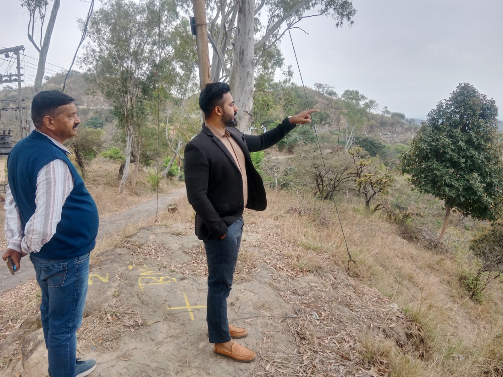 उपायुक्त ने हरोली में चल रहे विकास कार्यों का लिया जायजा, परियोजनाओं को गुणवत्तायुक्त और निर्धारित समयावधि में पूर्ण करने के दिए निर्देश *