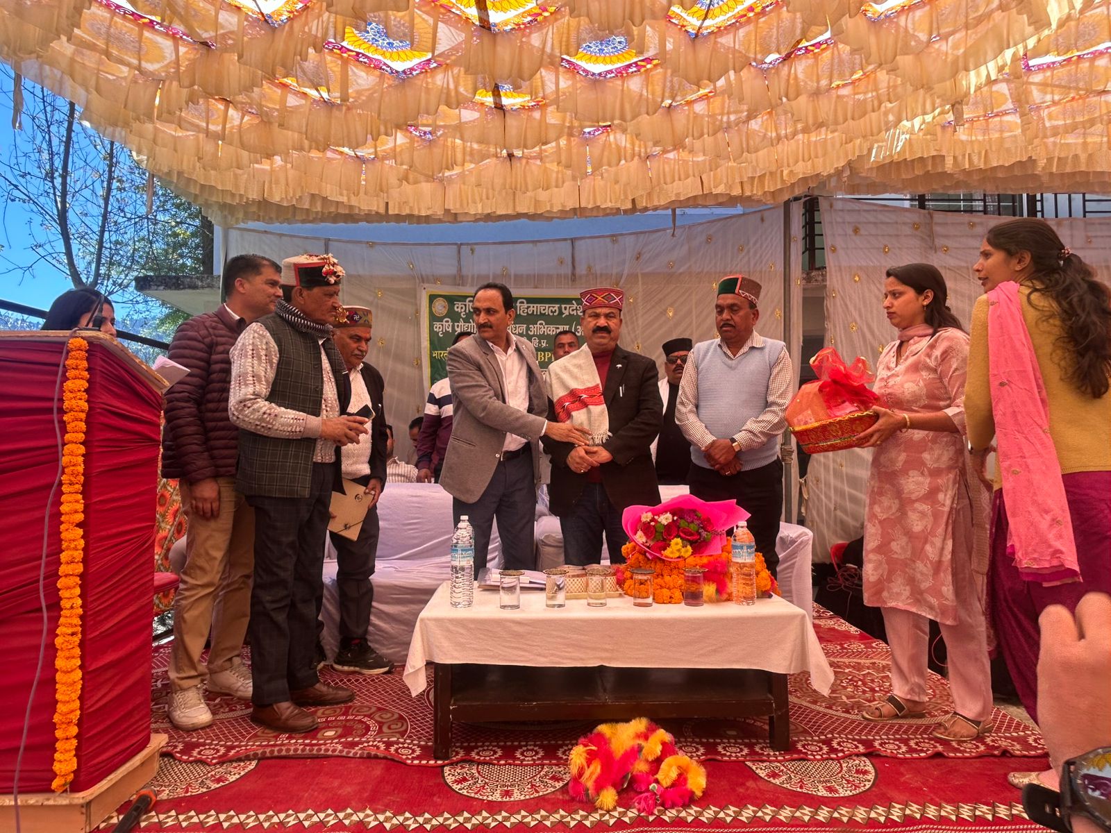 प्राकृतिक खेती को बढ़ावा देने हेतु धिस्ती में किसान मेला आयोजित