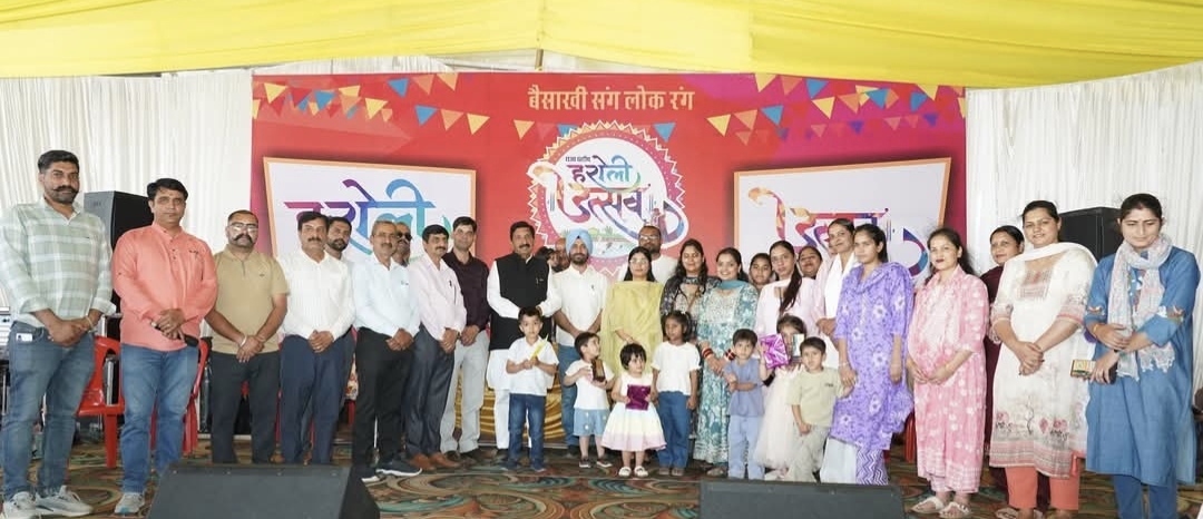 बेबी शो में बच्चों की मासूम अदाओं ने बढ़ाई हरोली उत्सव की रौनक