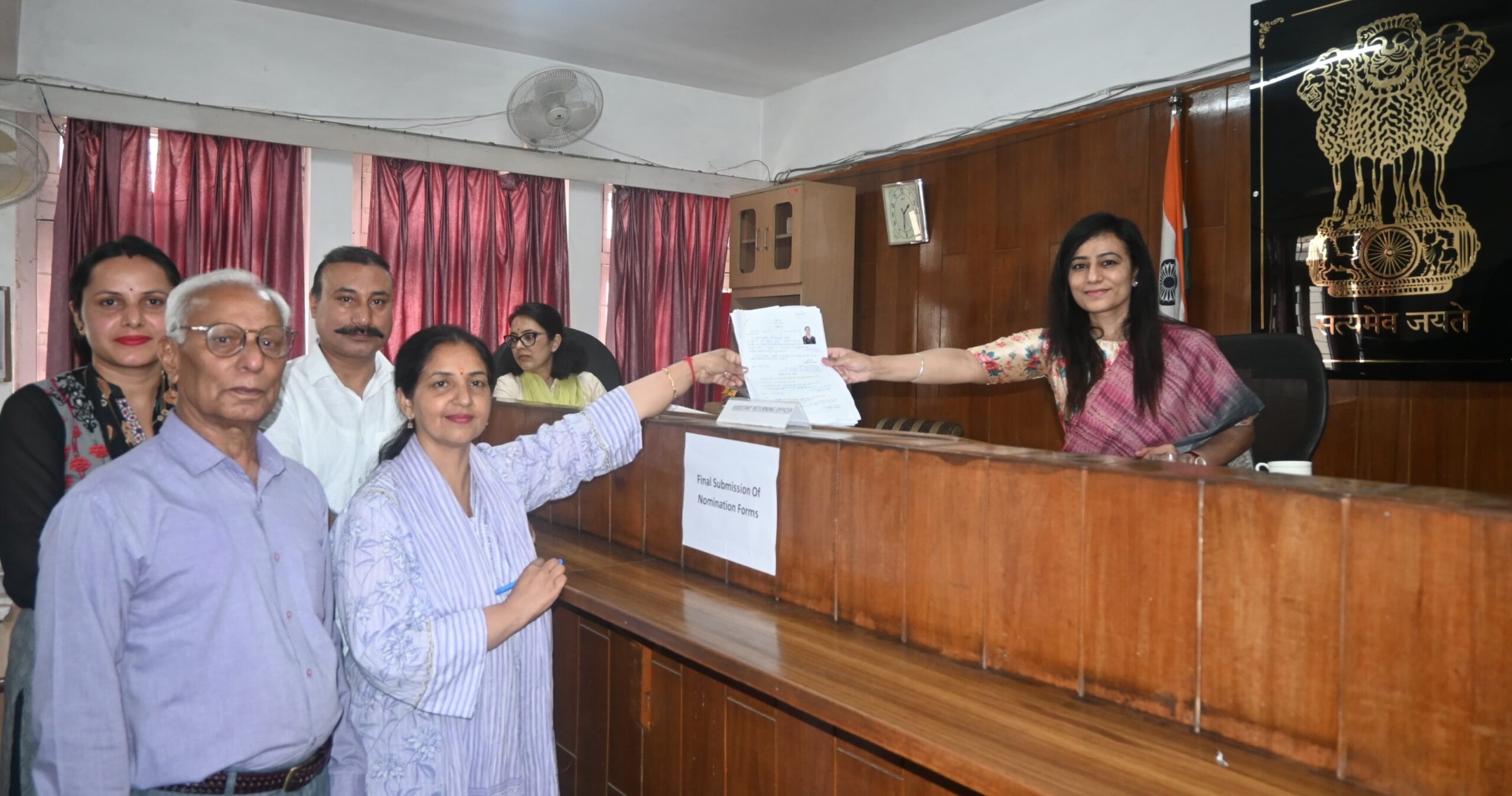 नगर निगम मंडी चुनाव: नामांकन के तीसरे व अंतिम दिन 43 नामांकन पत्र दाखिल*