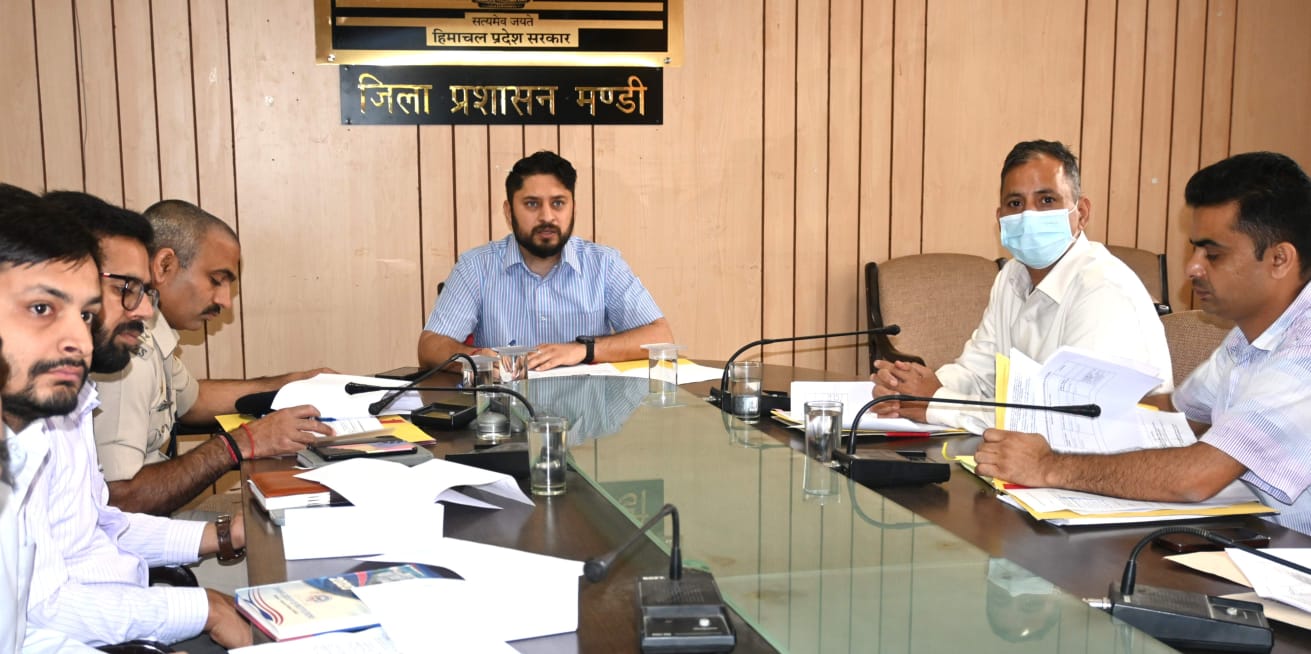 आबकारी एवं एनडीपीएस कानूनों के प्रभावी क्रियान्वयन पर जिला स्तरीय समन्वय समिति की बैठक आयोजित