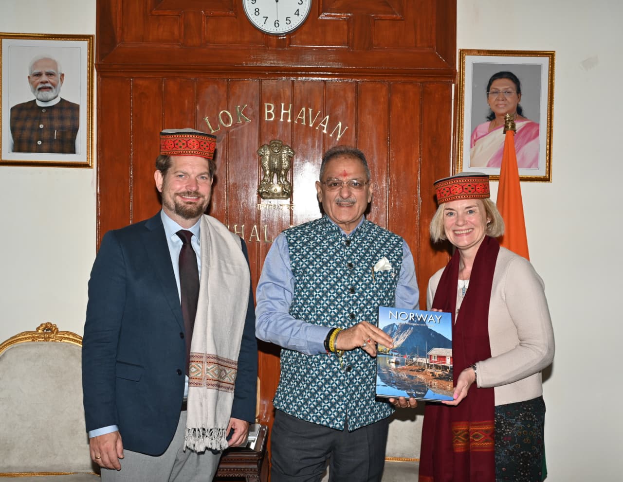 नॉर्वे की राजदूत ने राज्यपाल से की भेंट