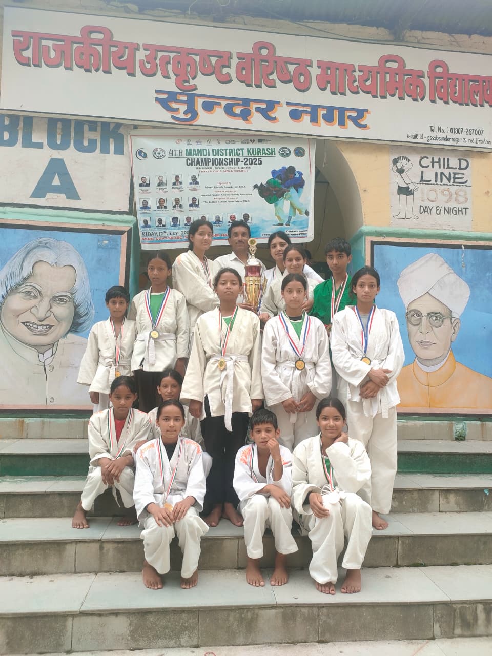 चौहारघाटी के खिलाड़ियों का जिला कुराश चैंपियनशिप में शानदार प्रदर्शन, 12 स्वर्ण और 4 रजत पदक जीतकर बढ़ाया क्षेत्र का मान