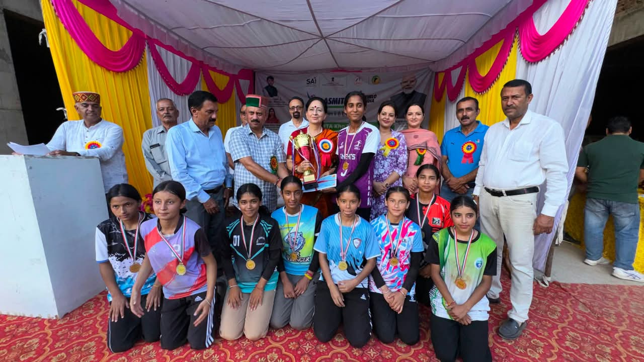 हराबाग में आयोजित अस्मिता खो-खो सिटी टुर्नामेंट के खिताबी मैच में मलोह की टीम को किया पराजित